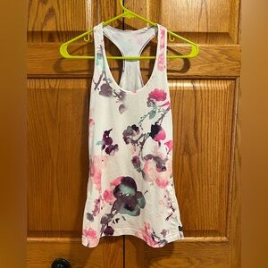 floral Lululemon Tank Top Size 6